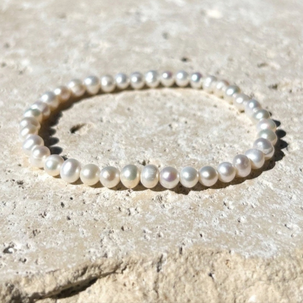 Elegant Pearl Bracelet 8$